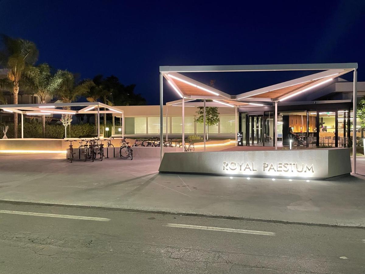 Hotel Royal Paestum Bagian luar foto