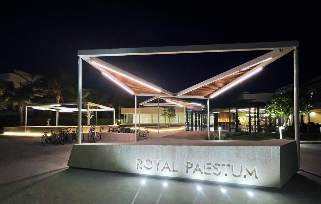 Hotel Royal Paestum Bagian luar foto
