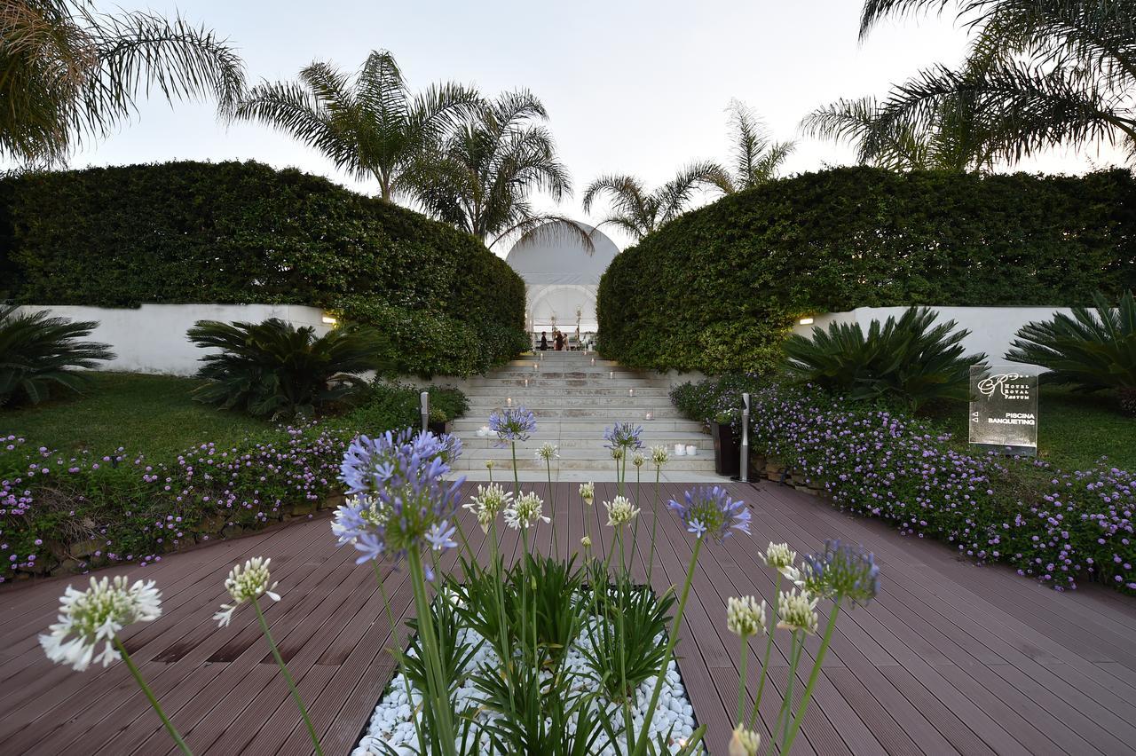Hotel Royal Paestum Bagian luar foto